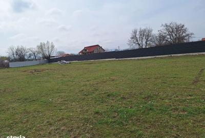 Teren de 17500 mp, în Central - 13