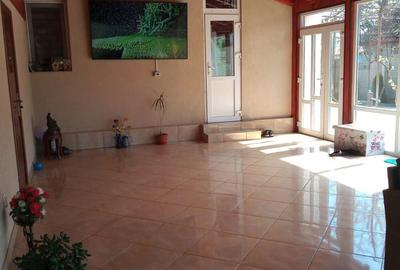 Casă cu 5 camere în Pădureni (Jebel) - 1