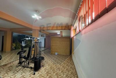 Casa / Vila cu 6 camere de vanzare - 26