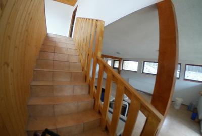 Casă cu 5 camere cu Teren 1585 Mp în Central - 11