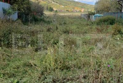 Teren de 1200 mp, în Central - 2