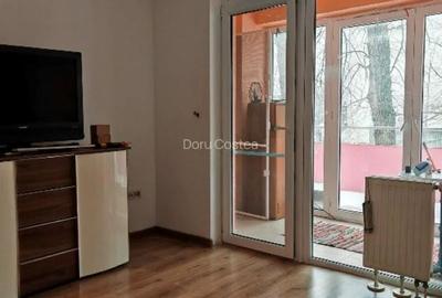 Apartament cu 2 camere semidecomandat, mobilat în Pescărie - 2