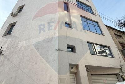 Birou, de 1,650 mp, în Unirii - 1