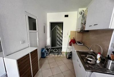 Garsoniera,etaj 3, zona Lipovei - 3