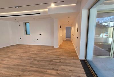 Apartament cu 3 camere semidecomandat în Domenii - 2