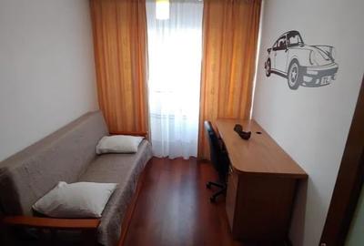 Apartament 3 camere  de vanzare  zona E3 - 4