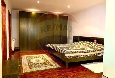 Pensiune cu 13 camere de vanzare in Bulz - 31