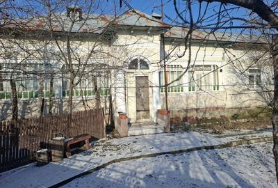 Casă cu 4 camere în Laloșu - 8