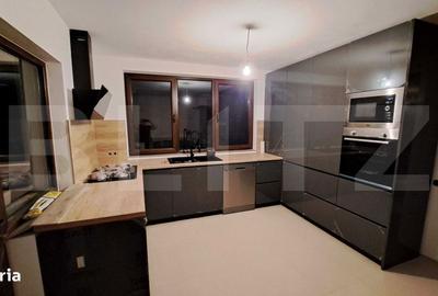 Casă cu 4 camere cu Teren 300 Mp în Central - 2