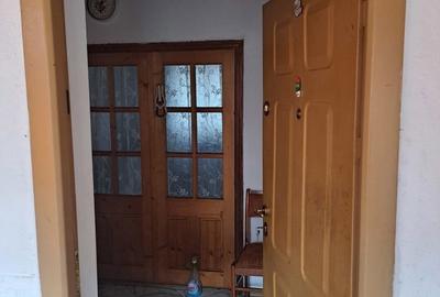 Casă cu 5 camere în Central - 2