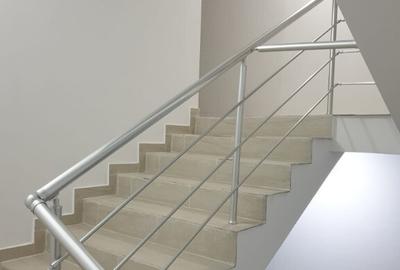 Garsonieră decomandată în Roșu - 7