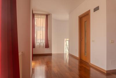 Casă cu 7 camere cu Canalizare în Șoseaua Nordului - 9