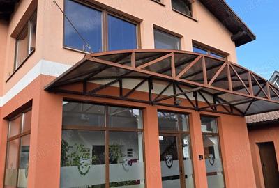 Casă cu 4 camere în Central - 1