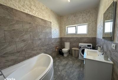 Casă cu 4 camere cu Teren 471 Mp în Sântandrei - 2