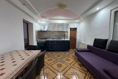 Casă cu 8 camere cu Teren 300 Mp în Central - 11