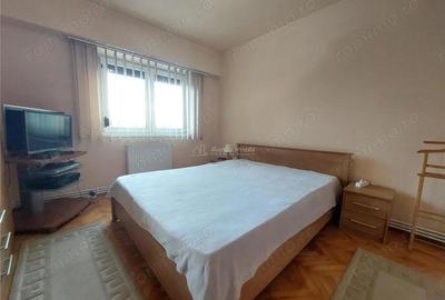 Apartament cu 4 camere decomandat în Transilvaniei - 14