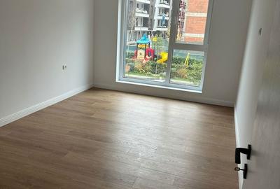 Apartament cu 3 camere decomandat în Pipera