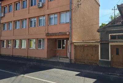 Dau in chirie Cladire birouri, ultracentral D+P+2E, 150mp pe nivel, SC tot-636 mp Inc oras , rampa, - 19