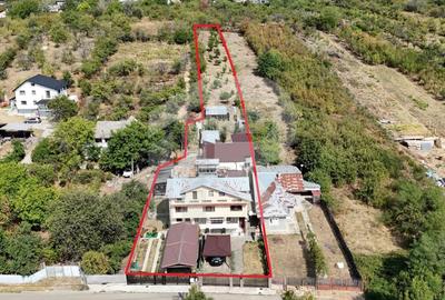 2 Case | 589 mpc | Lot 2080 mp | creditabil | locuinta/sediu | Baicoi - 1