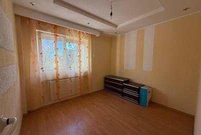 Apartament cu 3 camere decomandat în Mazepa 1 - 3