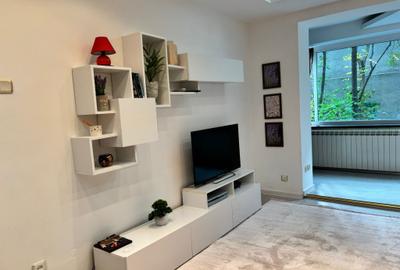 Apartament cu 2 camere decomandat, mobilat în Domenii