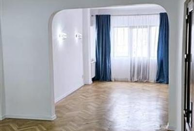 Apartament 3 camere Piata Muncii, la 1 minut de gura de metrou, 90mp utili ,etaj - 25