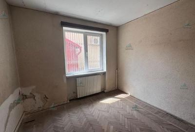 Apartament cu 3 camere circular în Central - 3