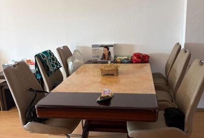 Casă cu 5 camere cu Teren 220 Mp în Central