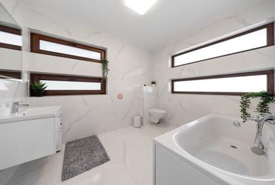 Casă individuală cu 4 camere cu Canalizare în Central - 10