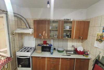Apartament cu 3 camere decomandat în Sălaj - 3