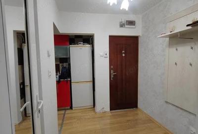 Apartament cu 2 camere semidecomandat în Micro 19 - 2