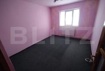 Apartament 3 camere decomandat,60 mp utili,etaj 3,balcon,parcare,oras Beclean - 4