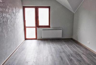 Casă cu 3 camere în Central - 2