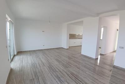 Casă cu 4 camere cu Teren 350 Mp în Șcheia - 10