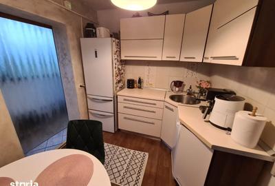 Apartament cu 3 camere decomandat în Central - 1