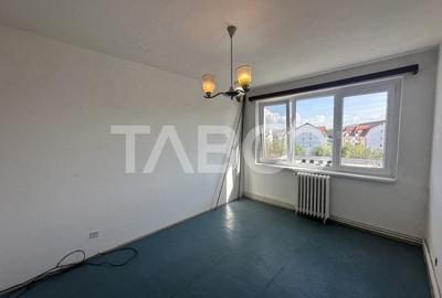 Apartament decomandat 65 mpu 3 camere pivnita balcon Siretului