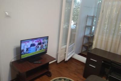 Matei Ambrozie, 3 camere Matei Ambrozie, 3 camere - 4