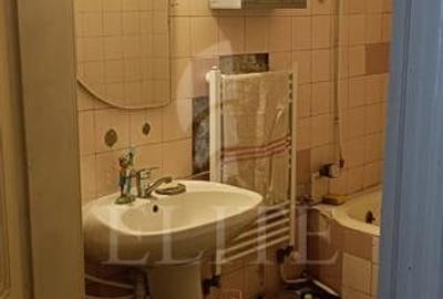 Apartament cu 3 camere semidecomandat în Central - 11