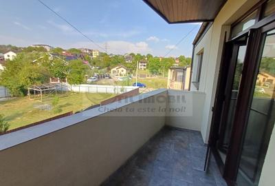 Casă 4 camere - 115 mp, cu teren 100 mp - Valea Adanca-850 Euro - 14