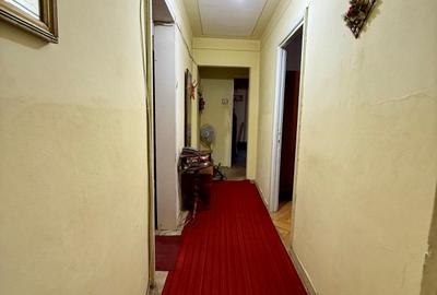 Tătărași - Posta , apartament 4 camere , decomandat , etaj 1 - 9