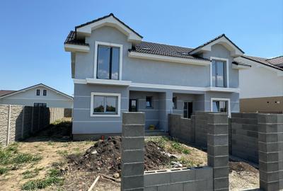 Duplex cu 4 camere în Moșnița Nouă