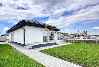 Casă individuală cu 4 camere cu Canalizare în Stupini - 3