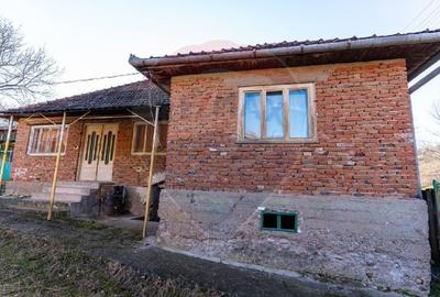 Casă cu 4 camere cu Teren 390 Mp în Peștenița - 21