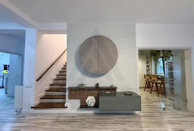 Casă cu Teren 463 Mp în Central