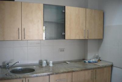 Casă individuală cu 4 camere cu Canalizare în 9 Mai - 3