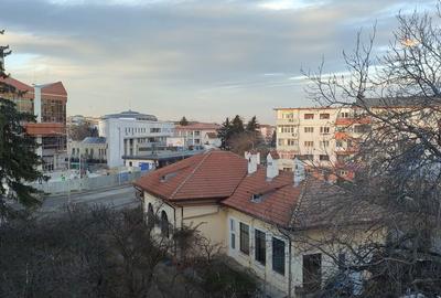 Apartament cu 2 camere decomandat în Exterior Vest - 9