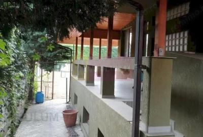 Casă cu 6 camere cu Teren 400 Mp în Ghencea - 14