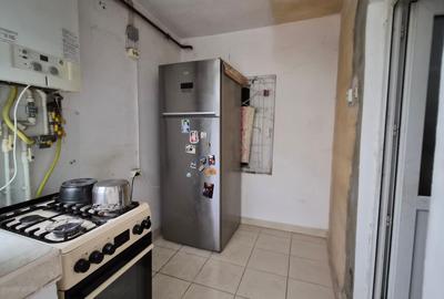 Faleza Nord - ap 4 camere , et 2/4 , centrala gaze (ST =89 mp) - 4