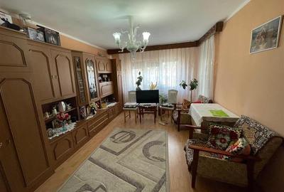 Apartament 3 camere de vanzare zona E3 Tulcea - 2