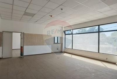 Spațiu comercial, de 130 mp, în 1 Mai - 4